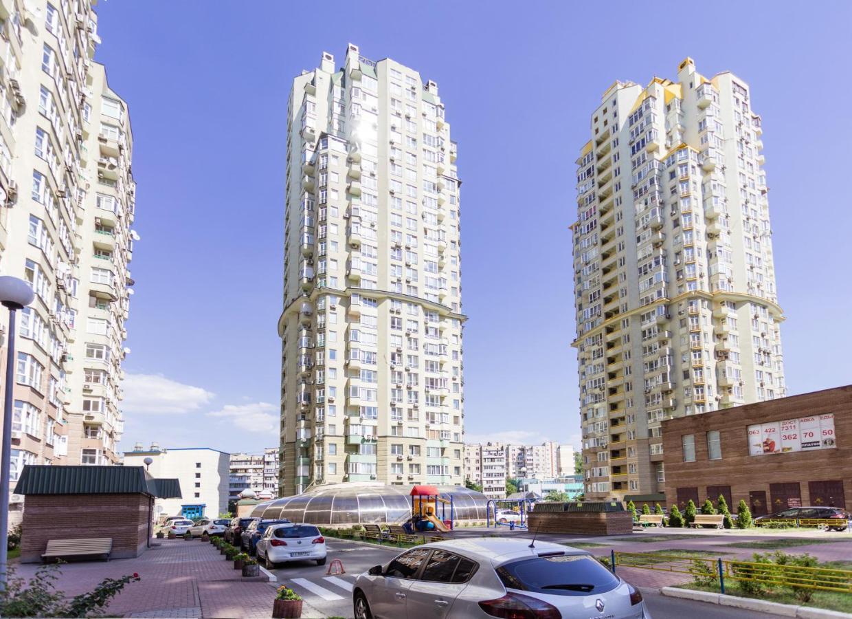 קייב Navit Apartments With Breakfast, Near The Railway Station, The City Center, The Park מראה חיצוני תמונה
