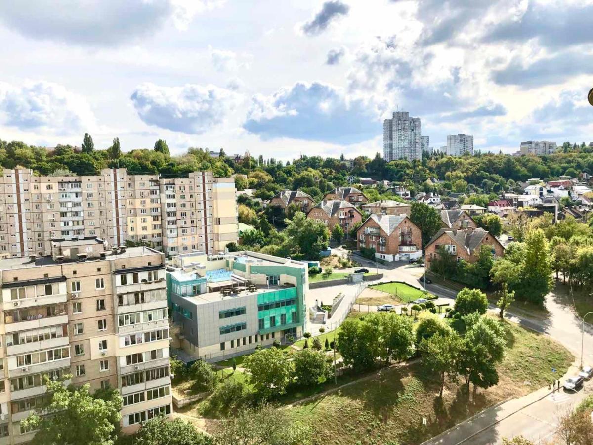 קייב Navit Apartments With Breakfast, Near The Railway Station, The City Center, The Park מראה חיצוני תמונה