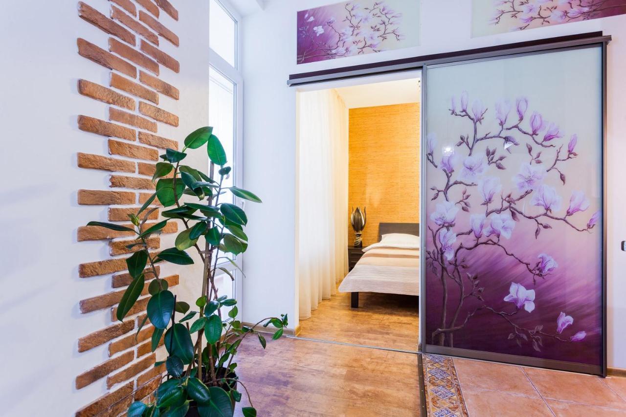 קייב Navit Apartments With Breakfast, Near The Railway Station, The City Center, The Park מראה חיצוני תמונה